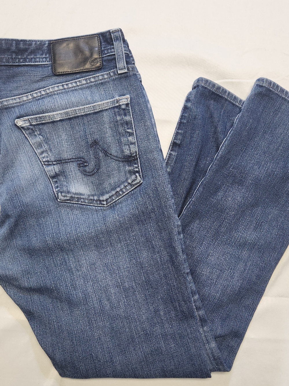 AG Adriano Goldschmied Men’s 33x32 Slim Straight Jeans in Medium Blue Wash